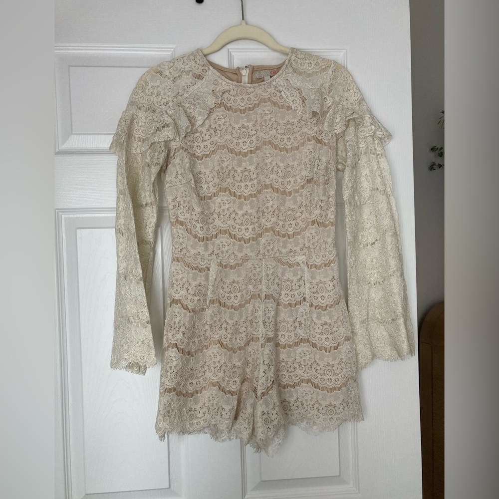 Gianni Bini Girl Cream Lace Romper